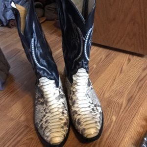 Snake skin cowboy boot